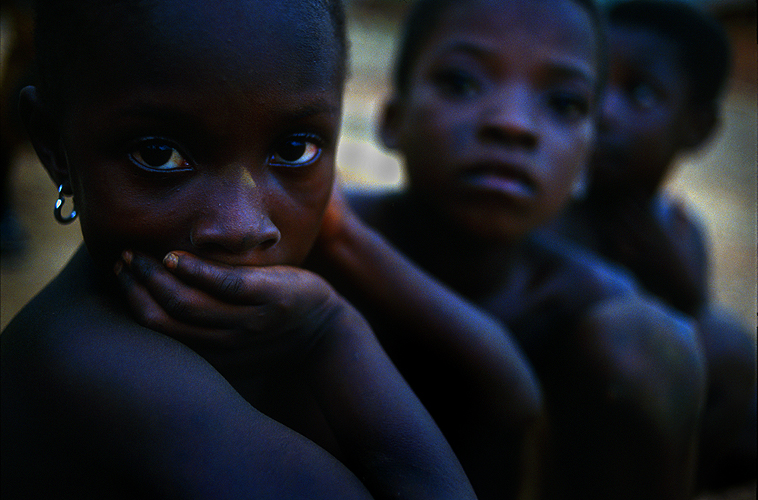 Children of the Village : Encomfi Attackwa - Rain Forest : Ghana