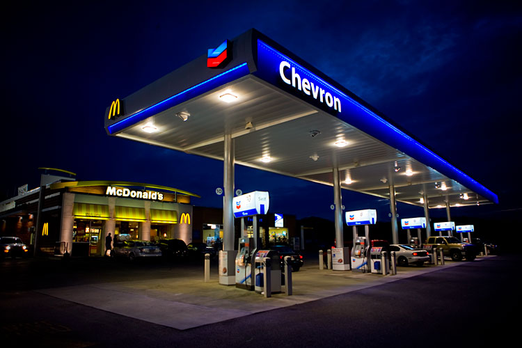Nighttime Road Trip: Chevron McDonalds : Tennessee