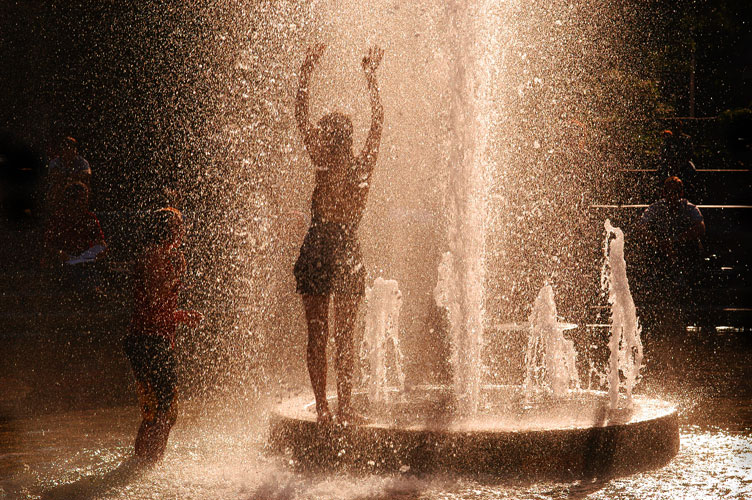 Girls Playing in Fountain : Washington Square Park : NYC
