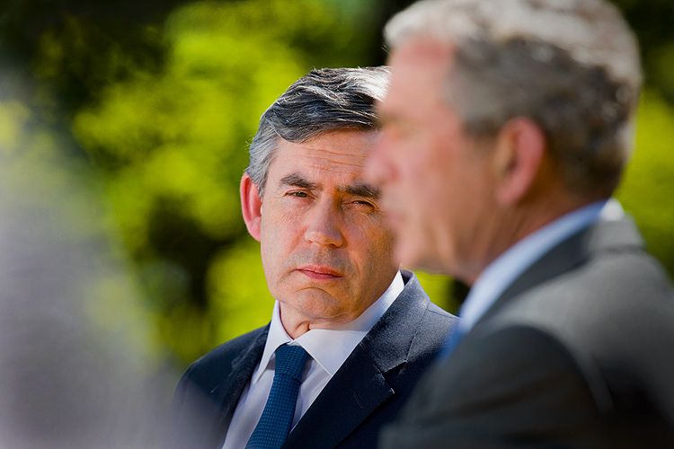 Its All Over for Prime Minister Gordon Brown : White House Rose Garden : DC