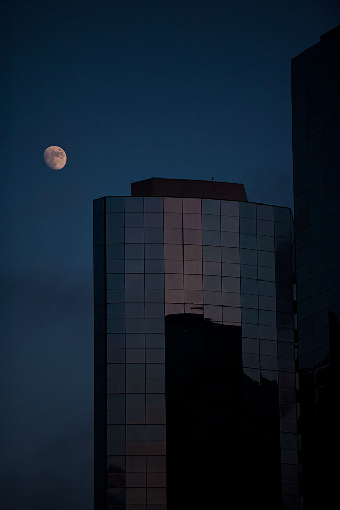 The Moon and The Marriott : San Diego : California