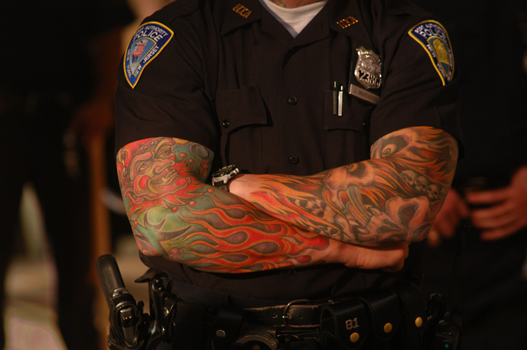 Tattooed Cop : Republican Convention 2004 : NYC