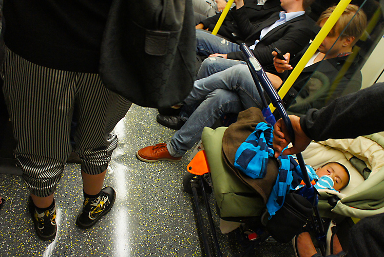 NEX5 Baby on Tube : Picadilly Line : Central London