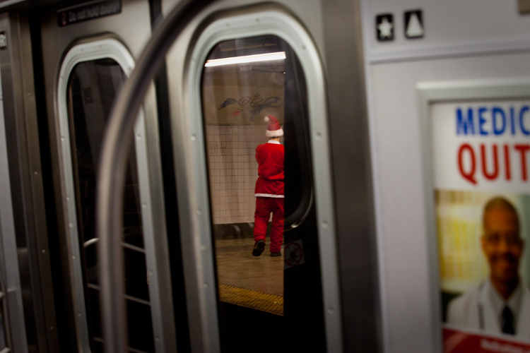 Santa Subway : World Trade Centre : NYC