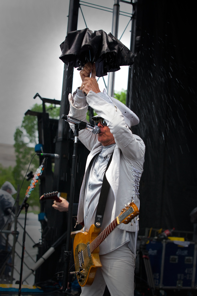 Cheap Trick in the Rain On Earth Day : The Mall : Washington DC