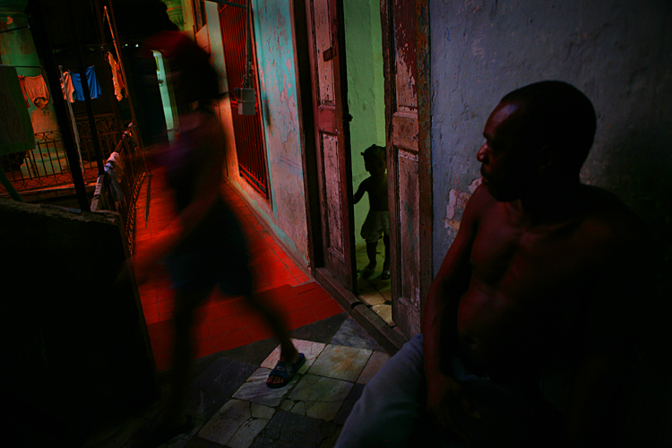 Family in Havana : Cuba : Listening to Tracy Emin