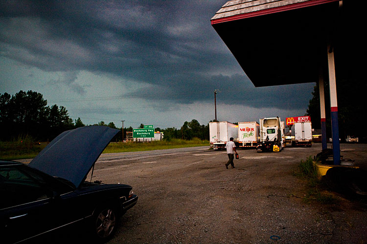 Breakdown at Broad River Truck Stop : Blacksburg : South Carolina