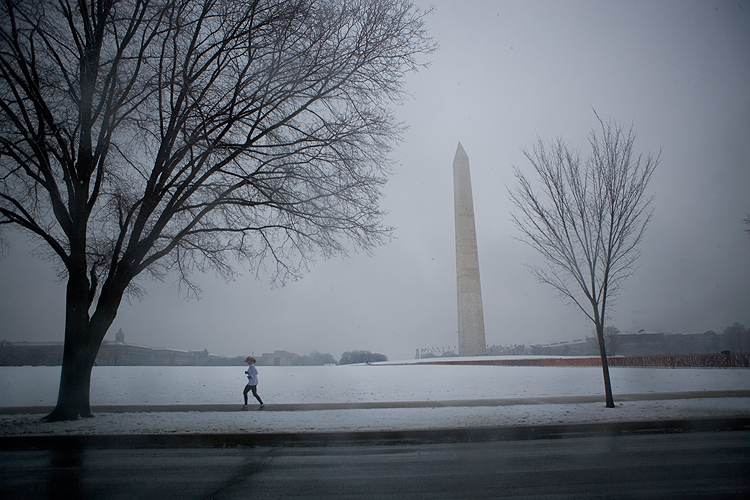 Ice Storm Runner : Washington Monument : DC