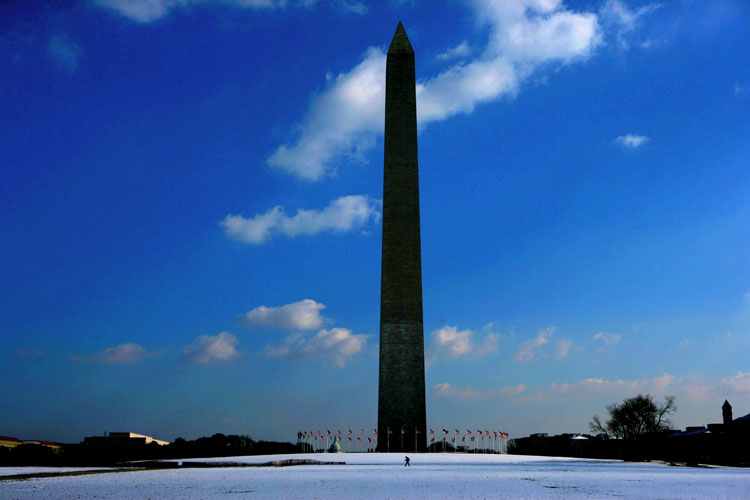 Clear Day USA: Washington Monument Snow : DC