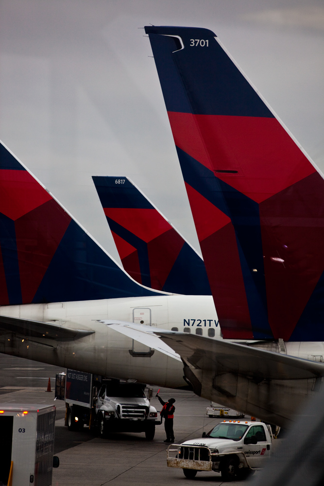 Delta Aircraft at JFK : Terminal 2 : New York City